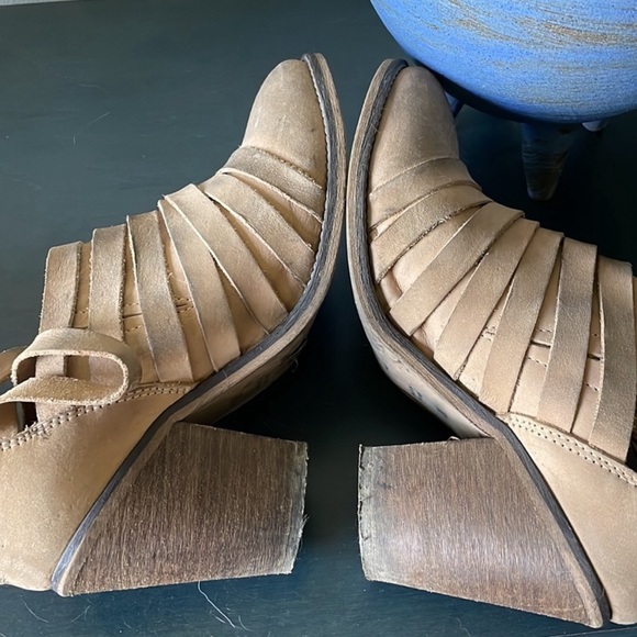 Free people 38 - Picture 2 of 5